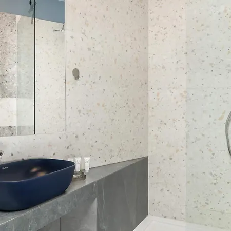 Apartment Artsy Close To Market Square By Renters